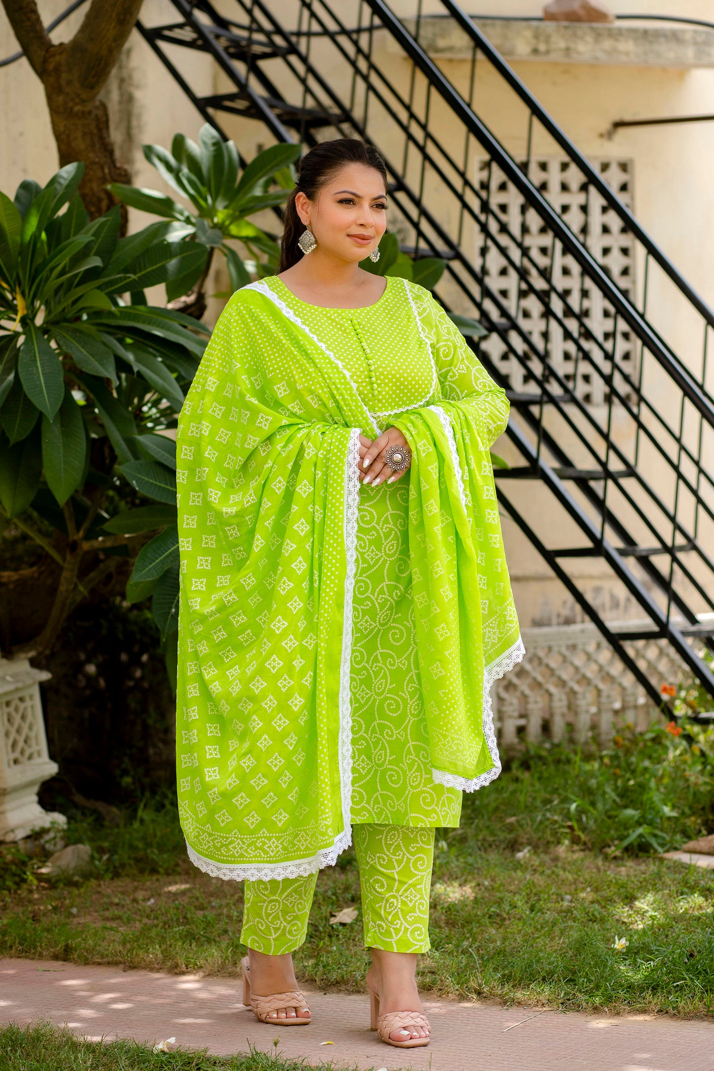 Parrot Green Printed Kurta pant Dupatta Set (Cotton)
