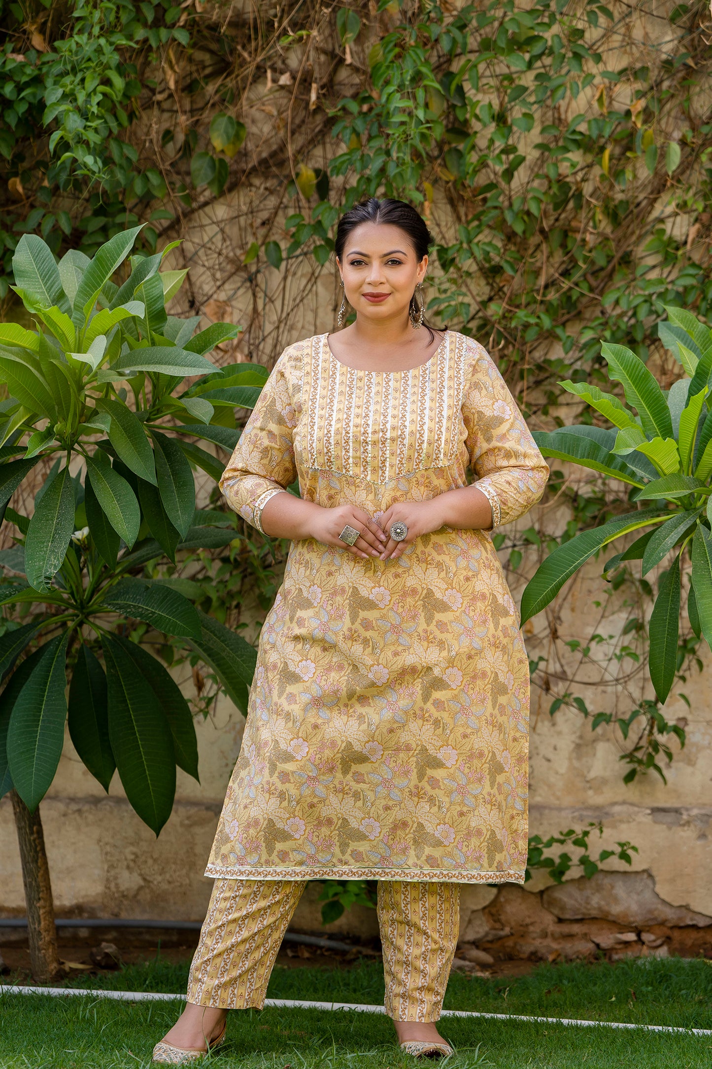Light yellow Printed Kurta pant Dupatta Set