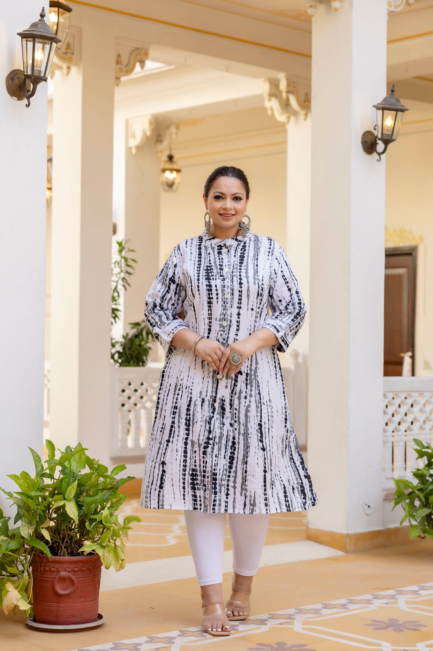 Black Front Slit Princess Cut 'A' Line Kurta
