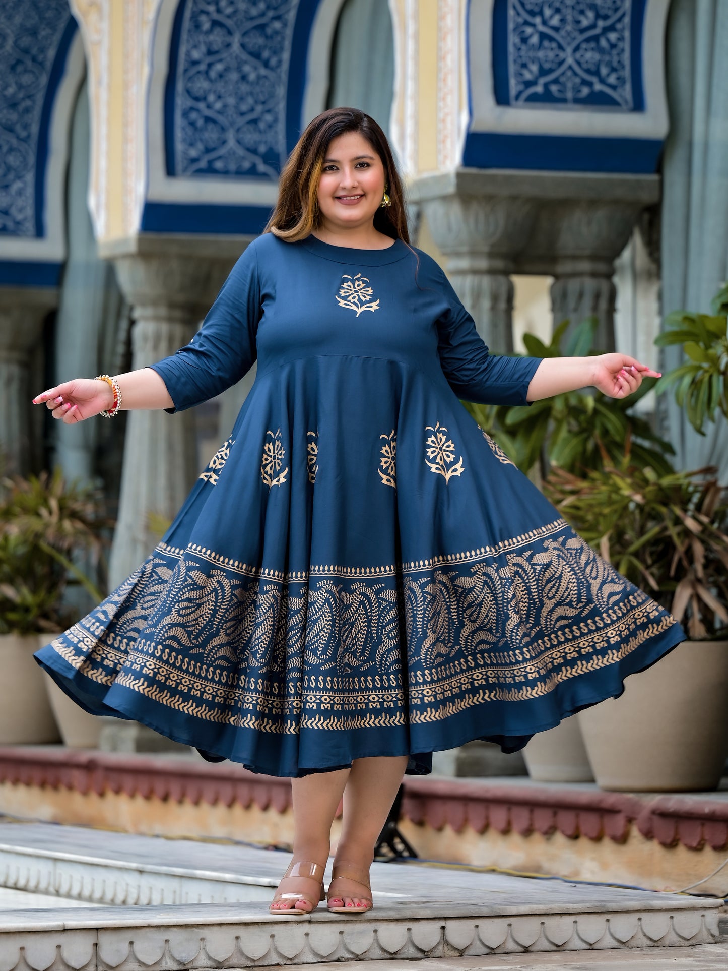 Women Printed Rayon Flared Kurta (Blue)