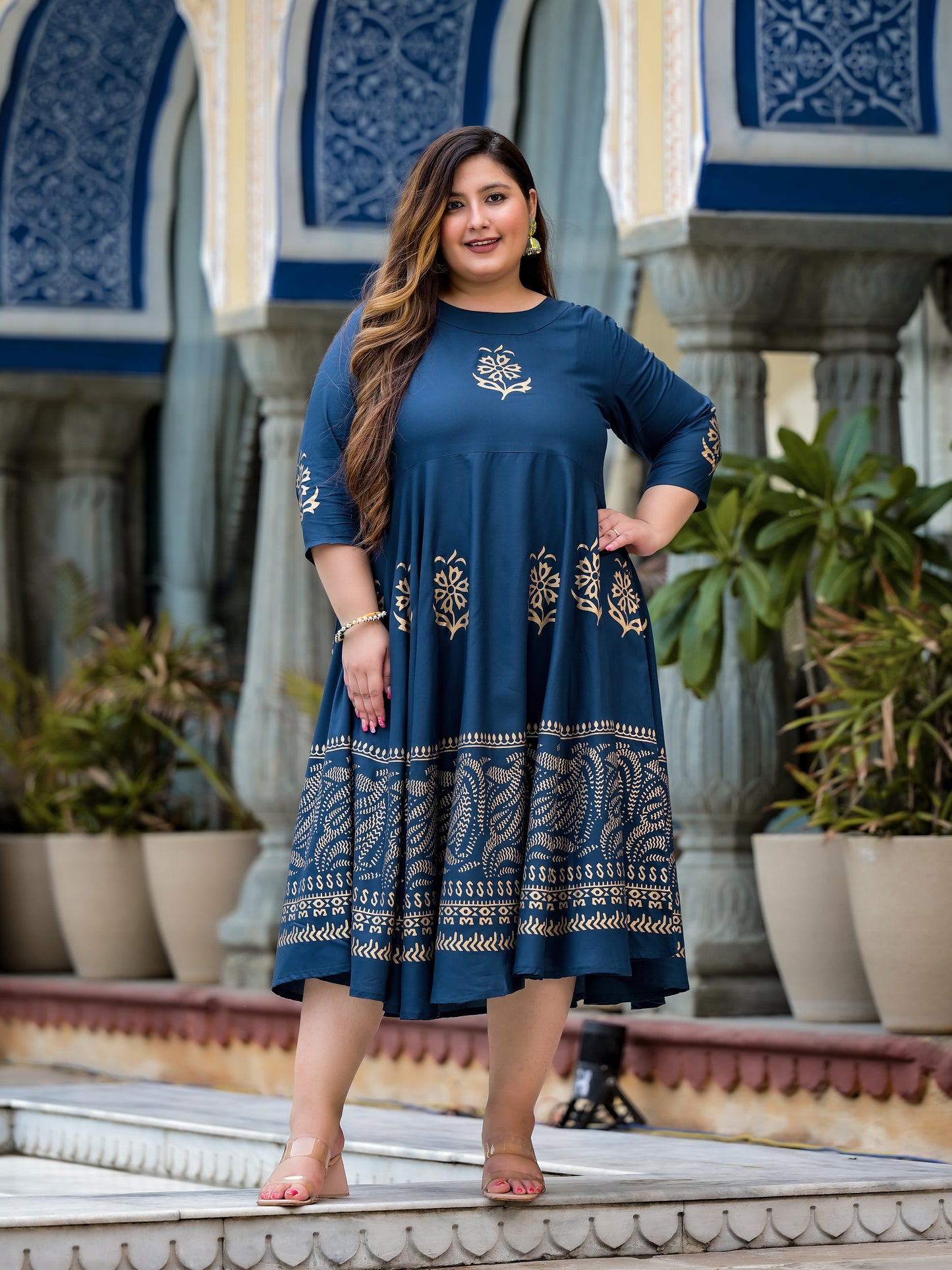 Women Printed Rayon Flared Kurta (Blue)