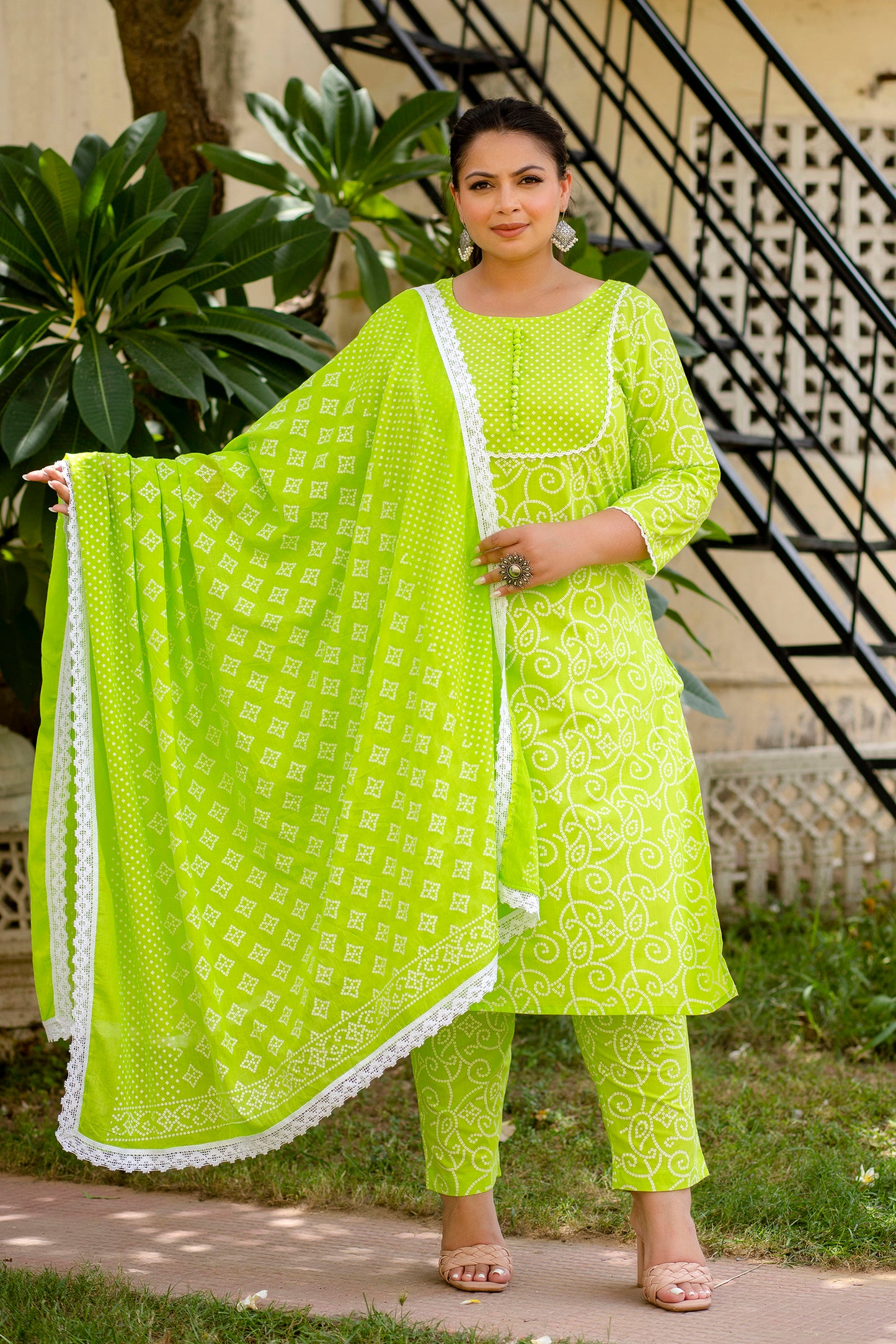Parrot Green Printed Kurta pant Dupatta Set (Cotton)