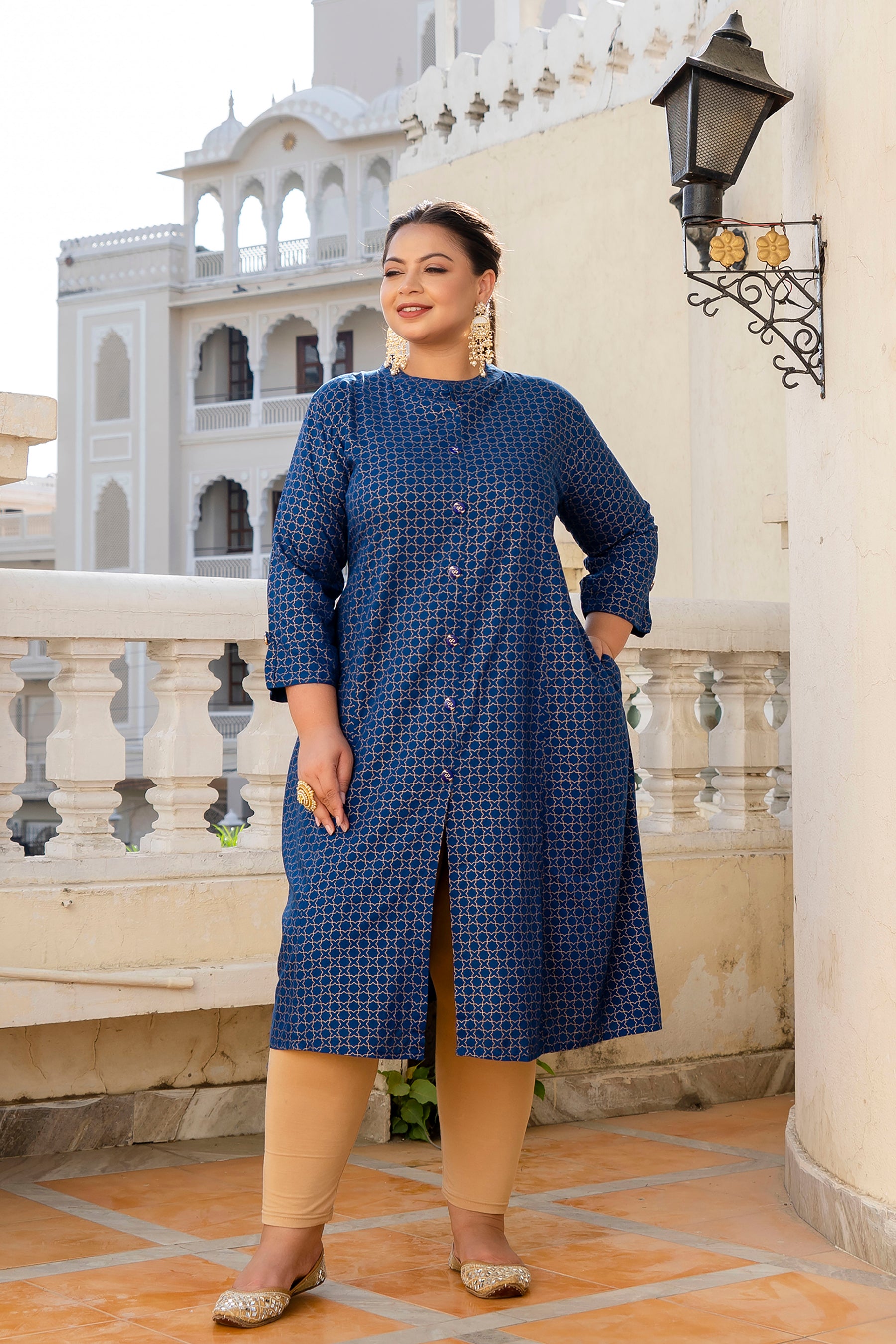 Amazon.com: Indian 100% Cotton Women Top Kurta Tunic Kurti Ethnic Floral  Print Blue Color Plus Size (Small): Clothing, Shoes & Jewelry